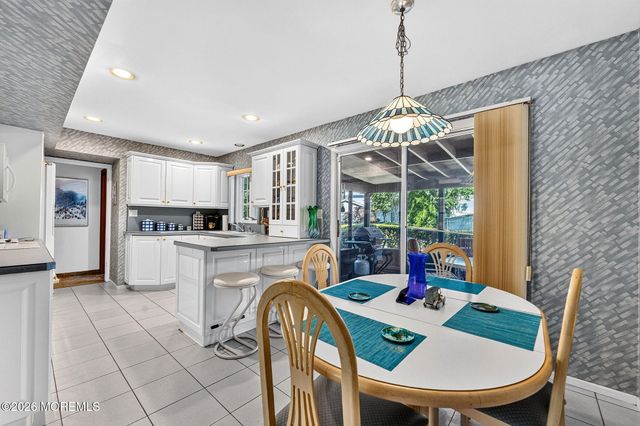 29 Ormont Lane, Aberdeen, NJ 07747