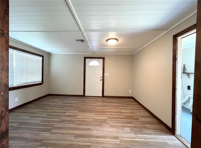 2748 County Road 456, El Campo, TX 77437