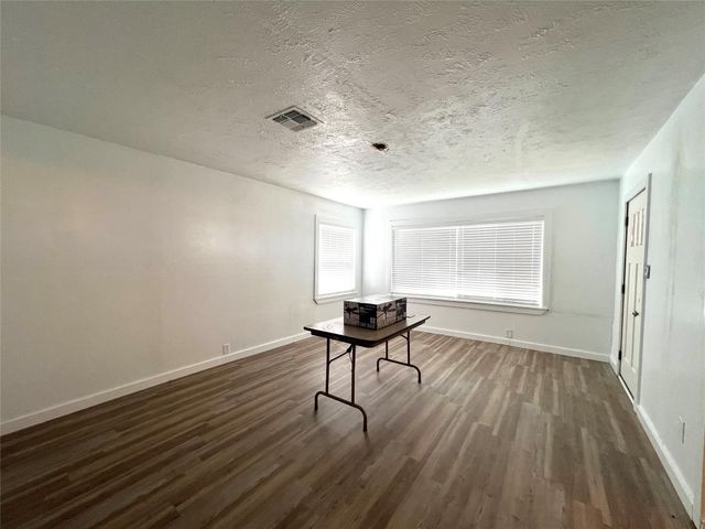 2748 County Road 456, El Campo, TX 77437