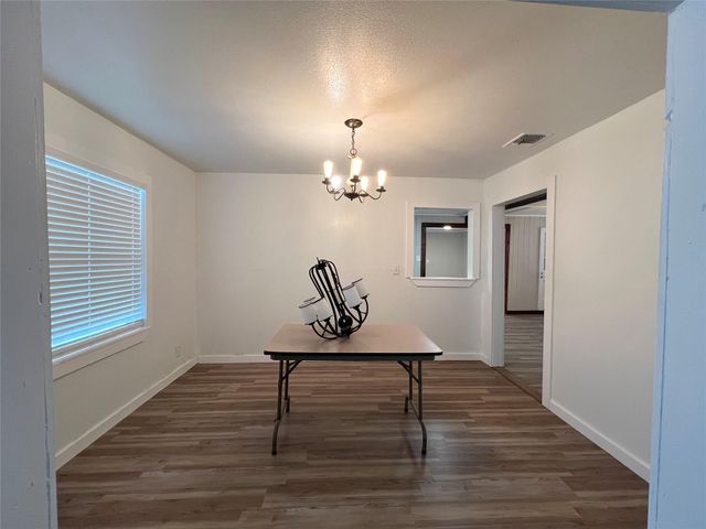2748 County Road 456, El Campo, TX 77437