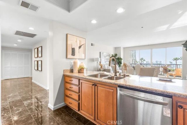 850 E Ocean Boulevard 209, Long Beach, CA 90802