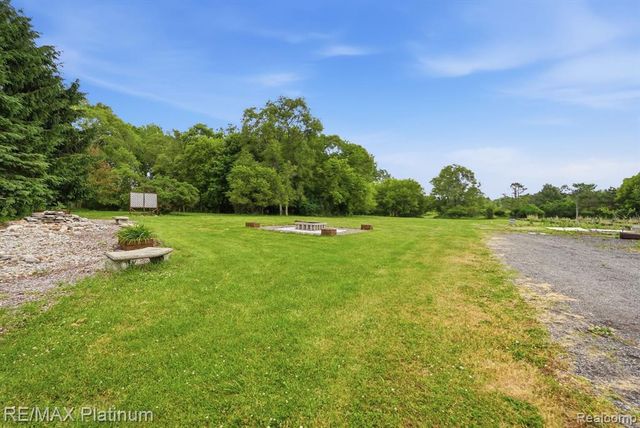 4328 N Gale Road, Davison, MI 48423