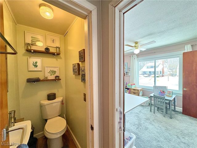 228 Hawk Avenue, Akron, OH 44312