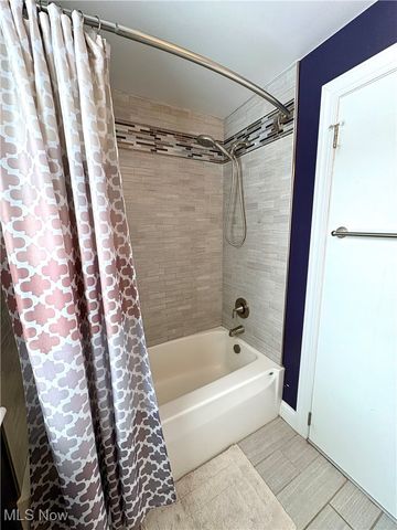 228 Hawk Avenue, Akron, OH 44312