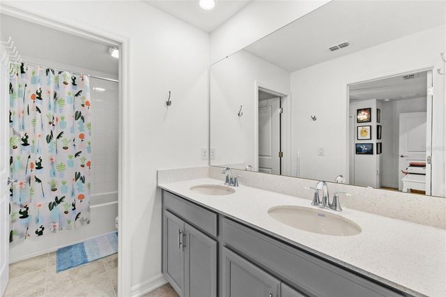 5352 RED CORAL CIRCLE, Mount Dora, FL 32757