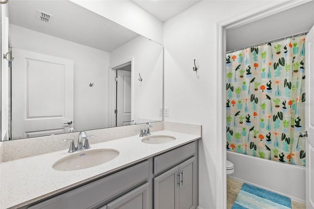 5352 RED CORAL CIRCLE, Mount Dora, FL 32757