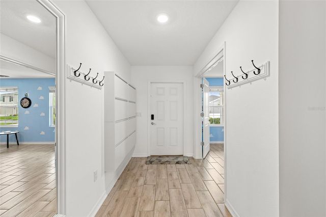 5352 RED CORAL CIRCLE, Mount Dora, FL 32757