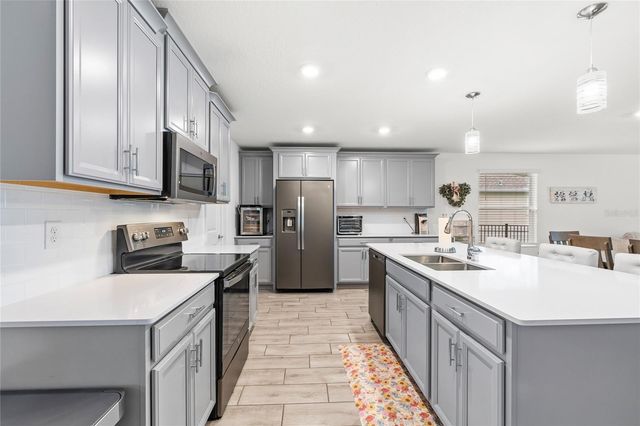 5352 RED CORAL CIRCLE, Mount Dora, FL 32757