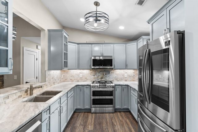 798 Redmond Ct., Conway, SC 29526