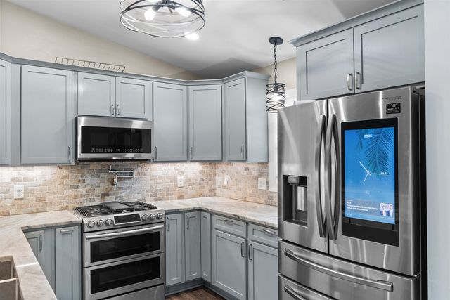 798 Redmond Ct., Conway, SC 29526