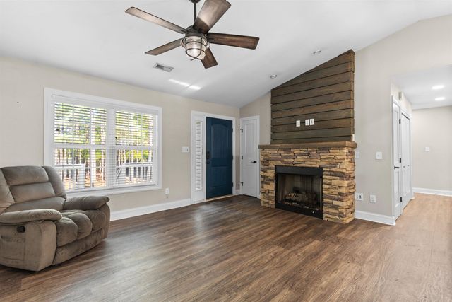 798 Redmond Ct., Conway, SC 29526