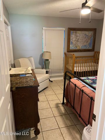 113 Colmer Circle, Ocean Springs, MS 39564