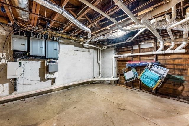 29-31 Middlesex St 1, Chelmsford, MA 01863