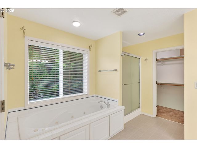 17271 Nw TUCSON St, Beaverton, OR 97006