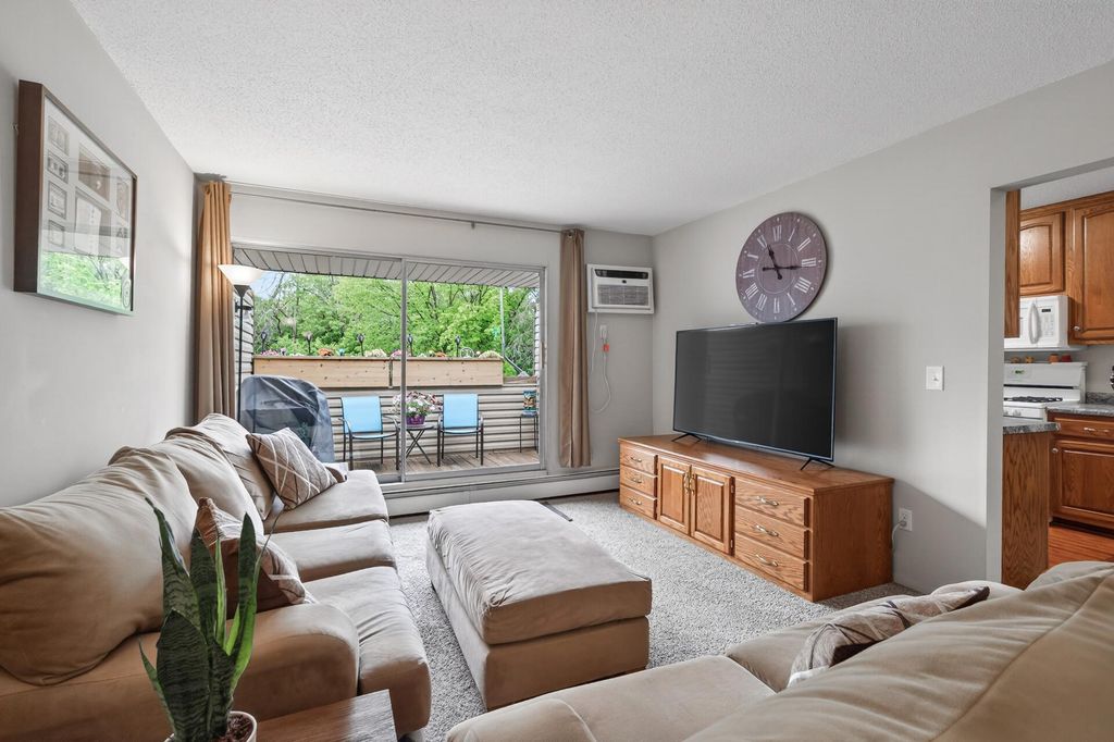 10840 Rockford Road 308, Plymouth, MN 55442