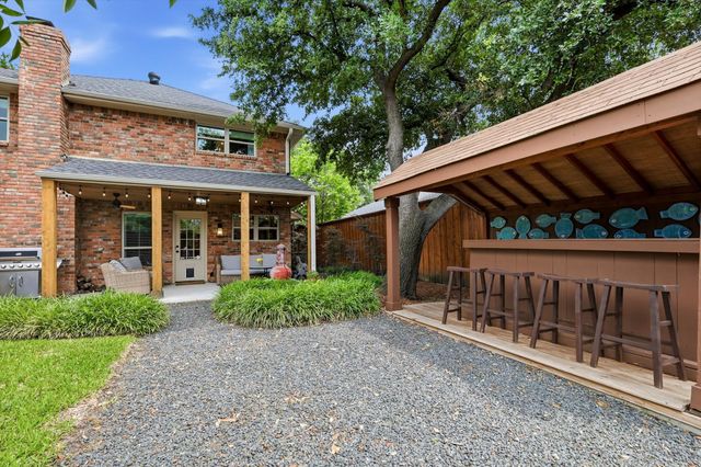 15319 Trails End Drive, Dallas, TX 75248