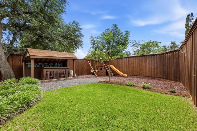 15319 Trails End Drive, Dallas, TX 75248
