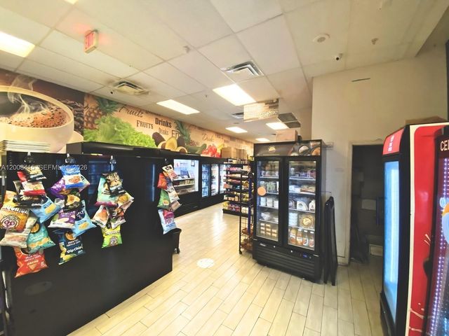 XXXX BRICKELL AVE, Miami, FL 33131