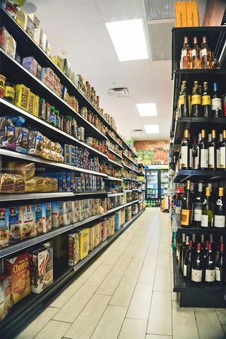XXXX BRICKELL AVE, Miami, FL 33131