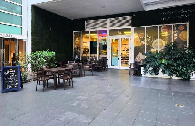 XXXX BRICKELL AVE, Miami, FL 33131