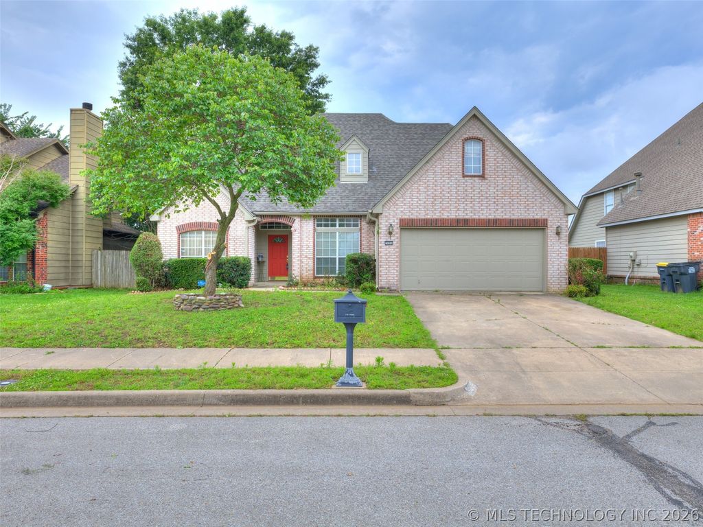 3006 N G Street, Jenks, OK 74037
