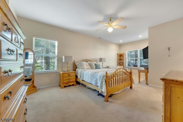 5 La Rochelle Dr, Manchester Twp., NJ 08759