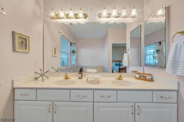 5 La Rochelle Dr, Manchester Twp., NJ 08759