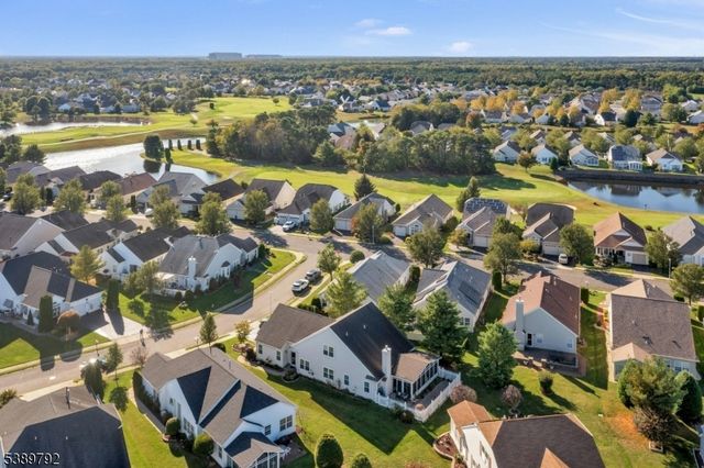 5 La Rochelle Dr, Manchester Twp., NJ 08759