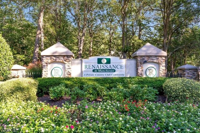 5 La Rochelle Dr, Manchester Twp., NJ 08759