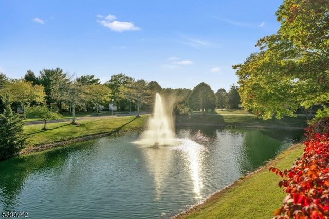 5 La Rochelle Dr, Manchester Twp., NJ 08759