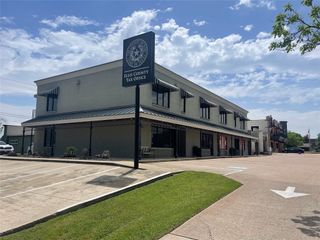 330 N 8th Street 207, Midlothian, TX 76065