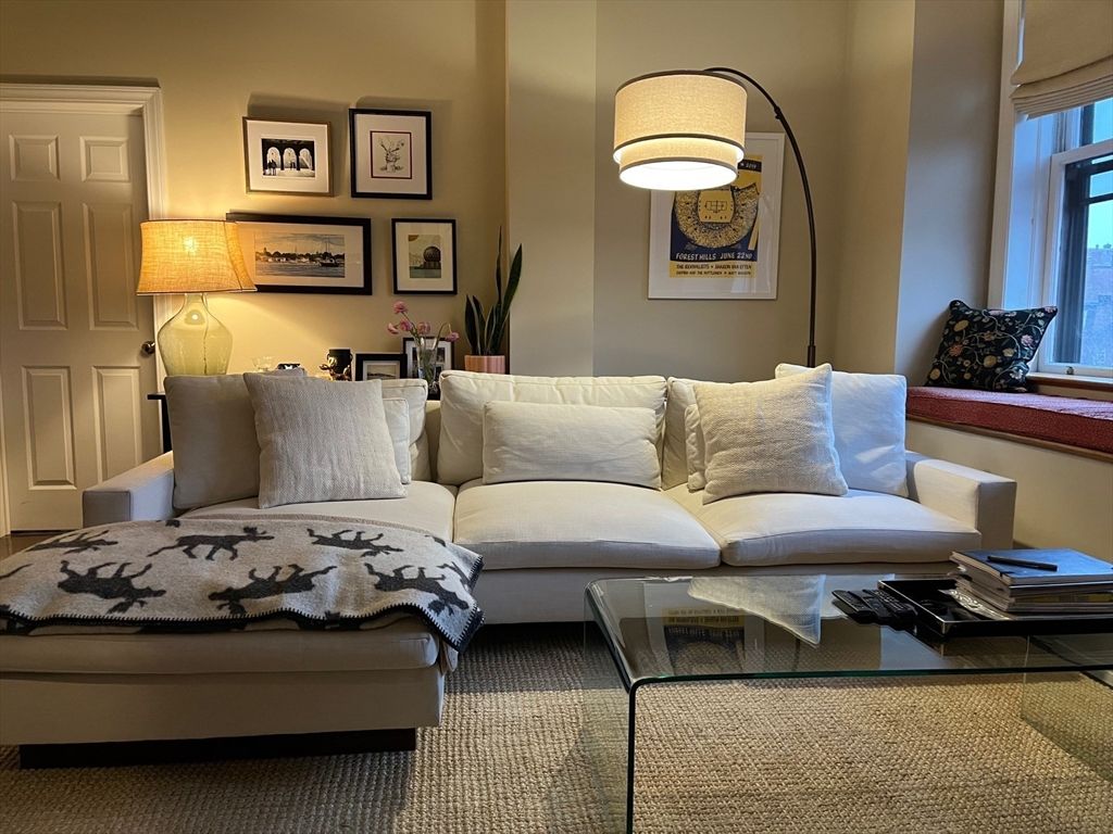 82 Chestnut Street 53, Boston, MA 02108