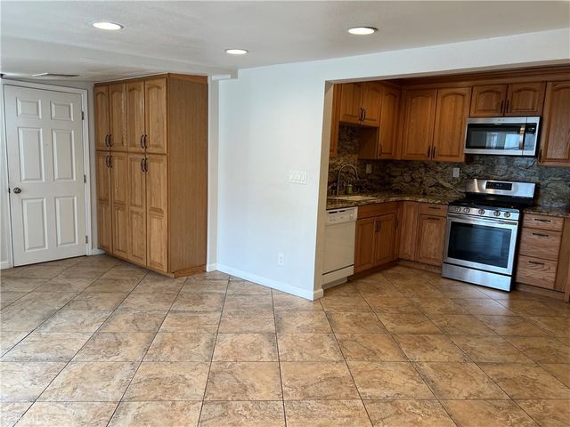 12752 Lemay, North Hollywood, CA 91606