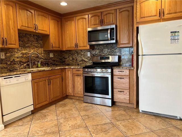 12752 Lemay, North Hollywood, CA 91606