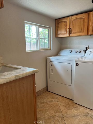 12752 Lemay, North Hollywood, CA 91606