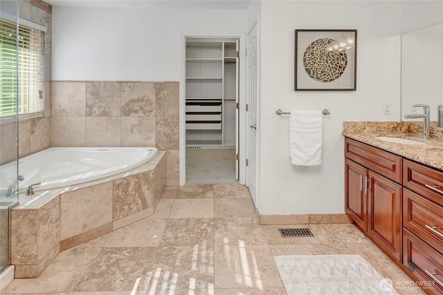 14534 27th Avenue NE, Shoreline, WA 98155