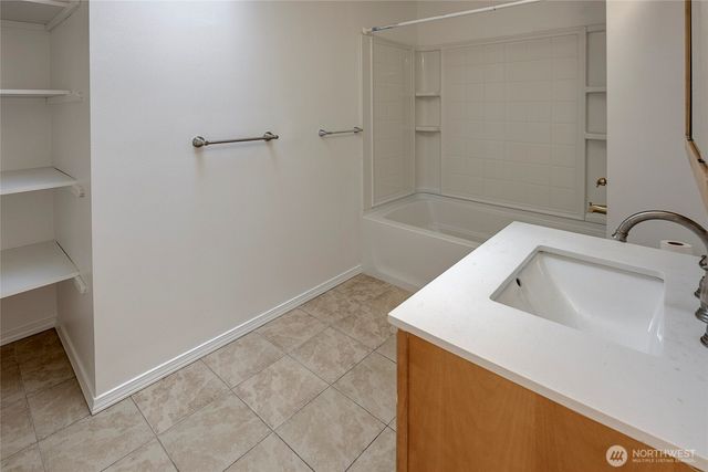 14534 27th Avenue NE, Shoreline, WA 98155