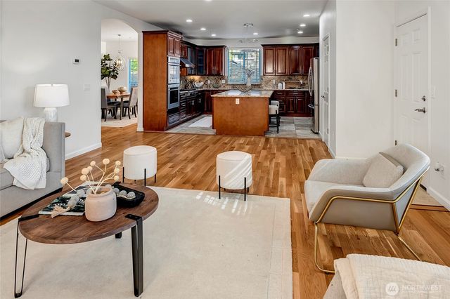 14534 27th Avenue NE, Shoreline, WA 98155