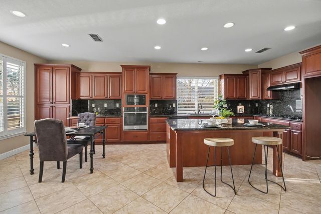 10441 Hite Cir, Elk Grove, CA 95757