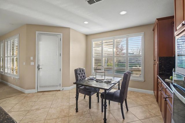 10441 Hite Cir, Elk Grove, CA 95757