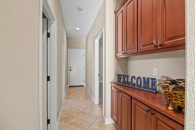 10441 Hite Cir, Elk Grove, CA 95757