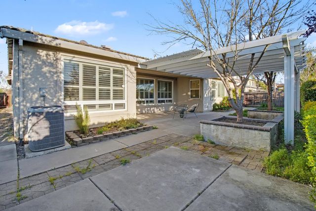 10441 Hite Cir, Elk Grove, CA 95757