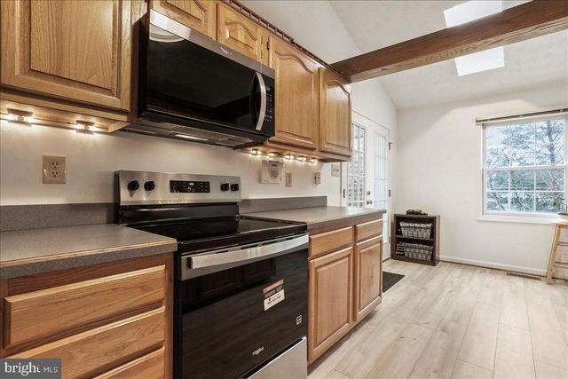 23 TEAKWOOD CT, Harpers Ferry, WV 25425