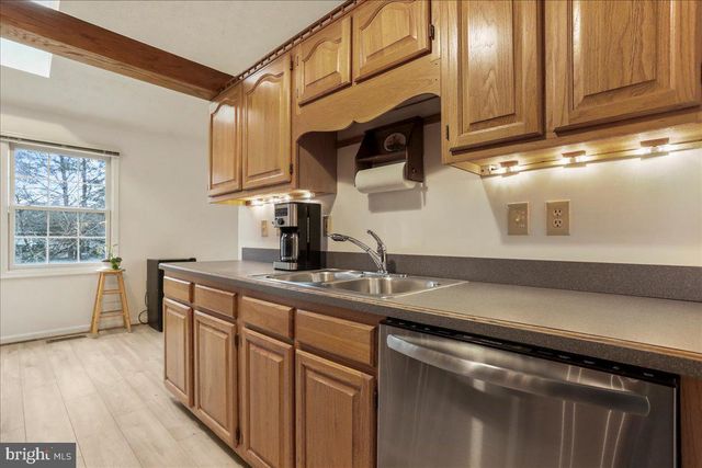 23 TEAKWOOD CT, Harpers Ferry, WV 25425