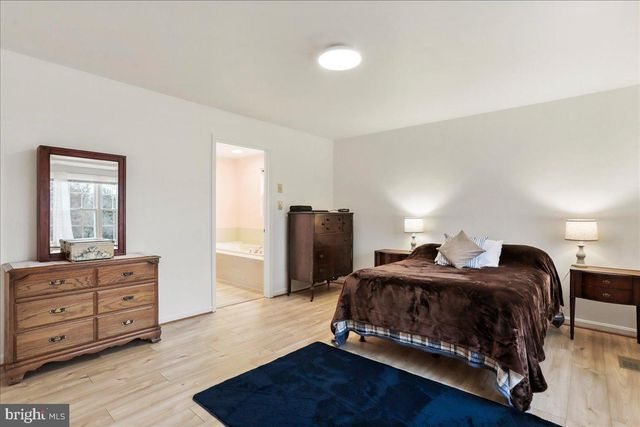 23 TEAKWOOD CT, Harpers Ferry, WV 25425