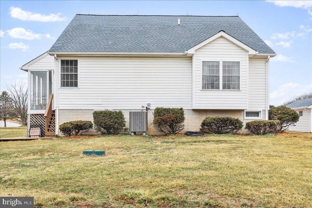 23 TEAKWOOD CT, Harpers Ferry, WV 25425