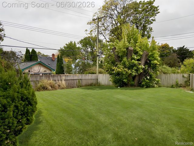 318 DEVILLEN Avenue, Royal Oak, MI 48073