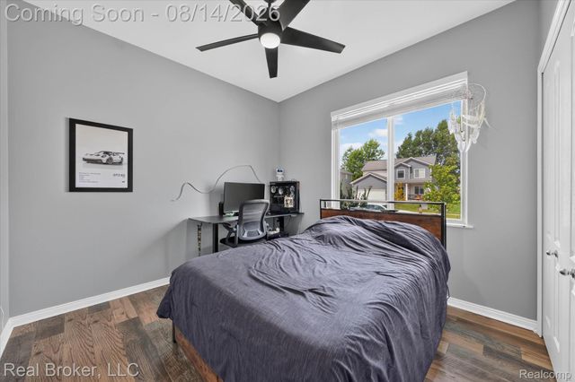 322 Hidden River E, Holly Township, MI 48442