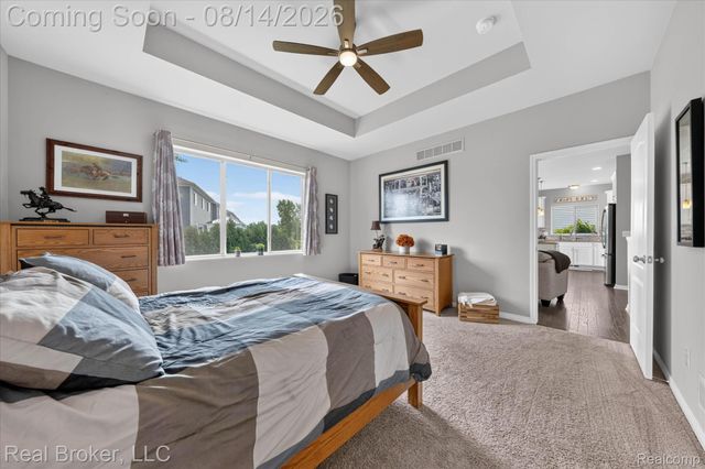 322 Hidden River E, Holly Township, MI 48442