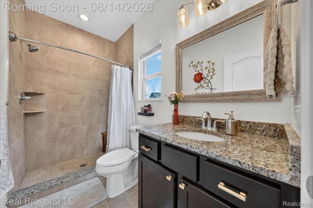 322 Hidden River E, Holly Township, MI 48442